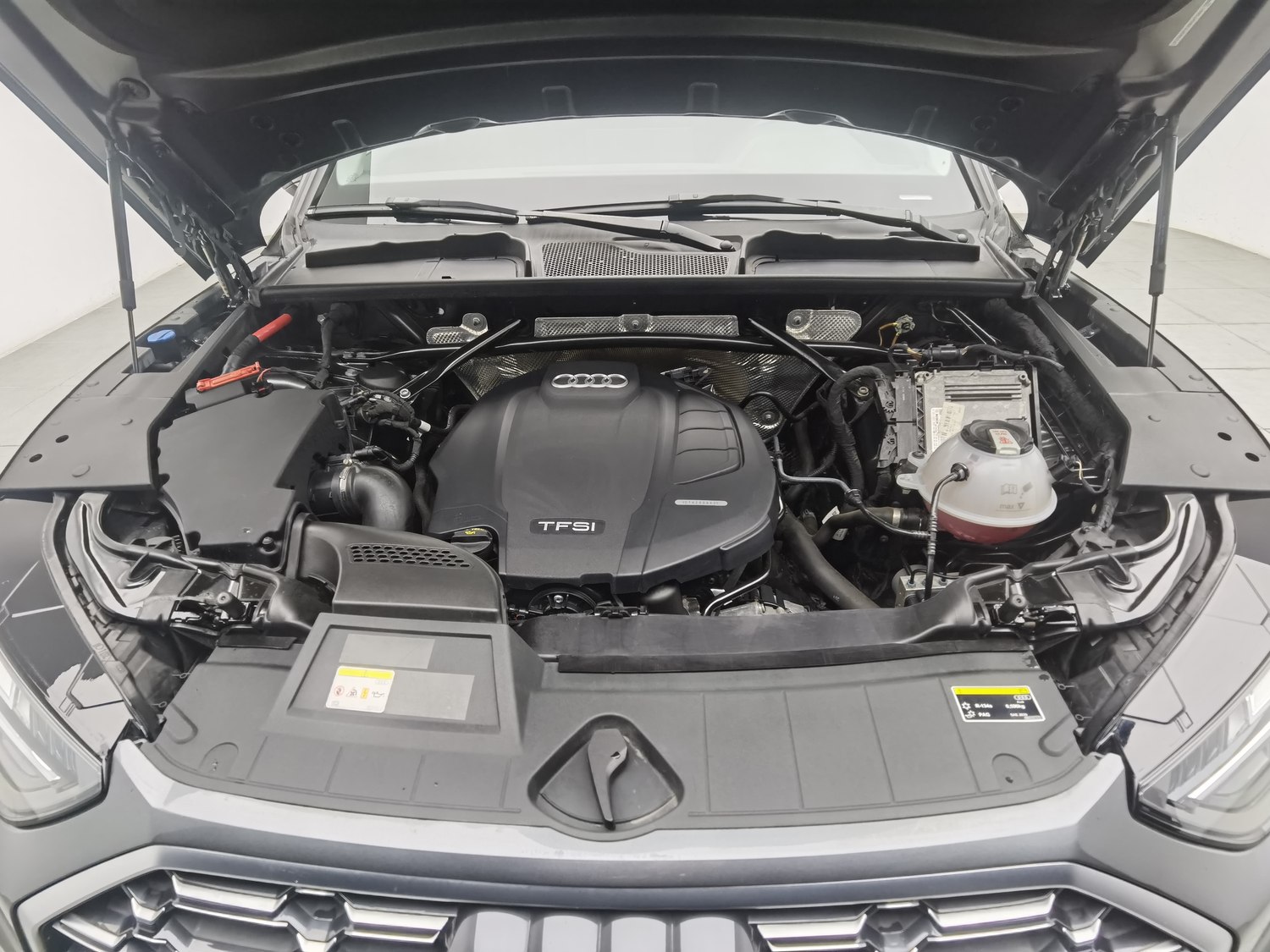 Used Audi Q5L 2022 2.0 AT