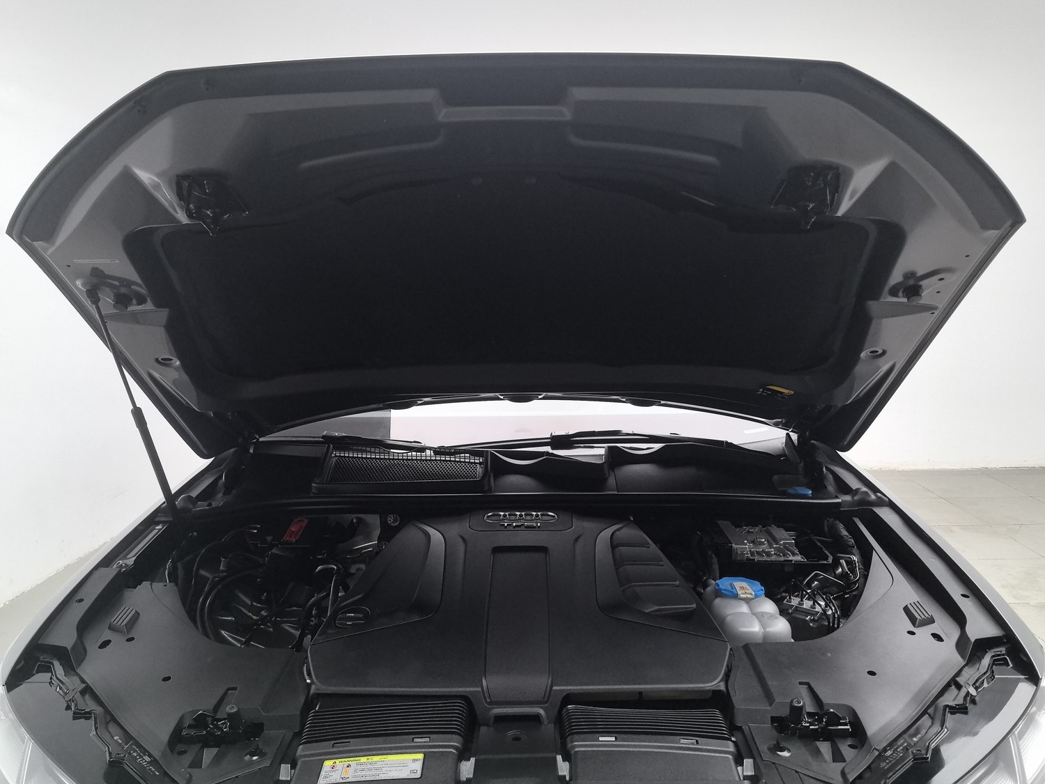 Used Audi Q7 (Imported) 2016 2.0 AT