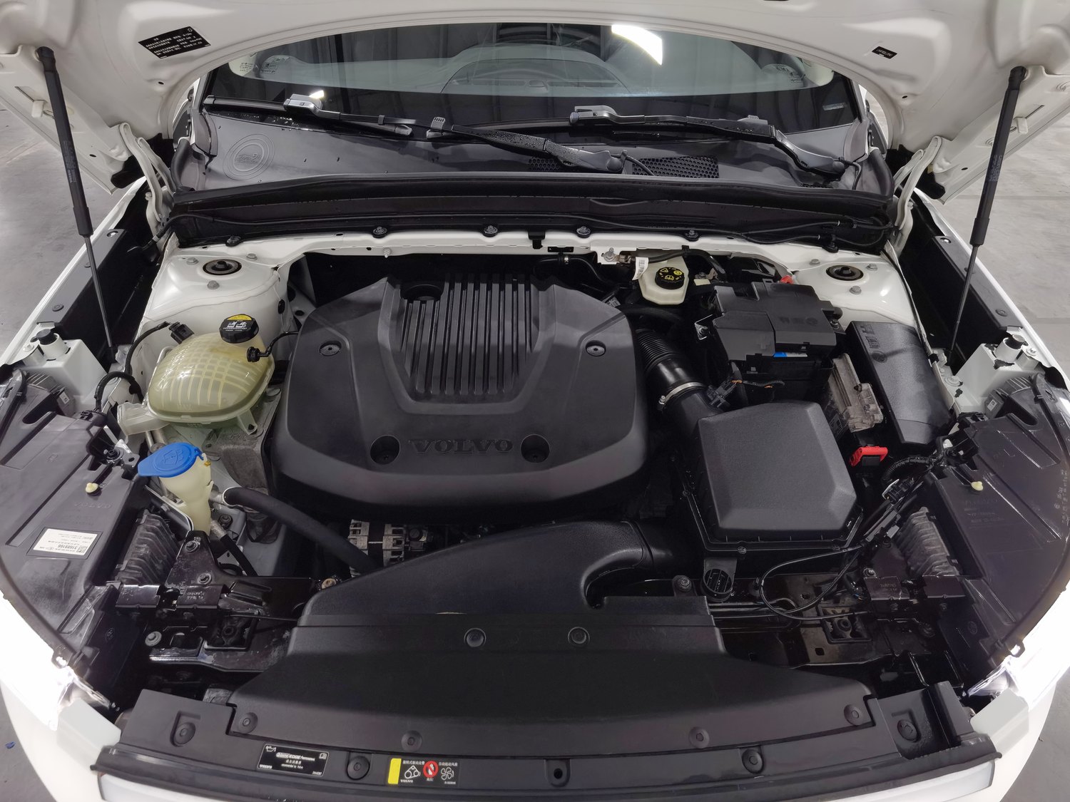 Used Volvo XC40 2020 1.5 AT