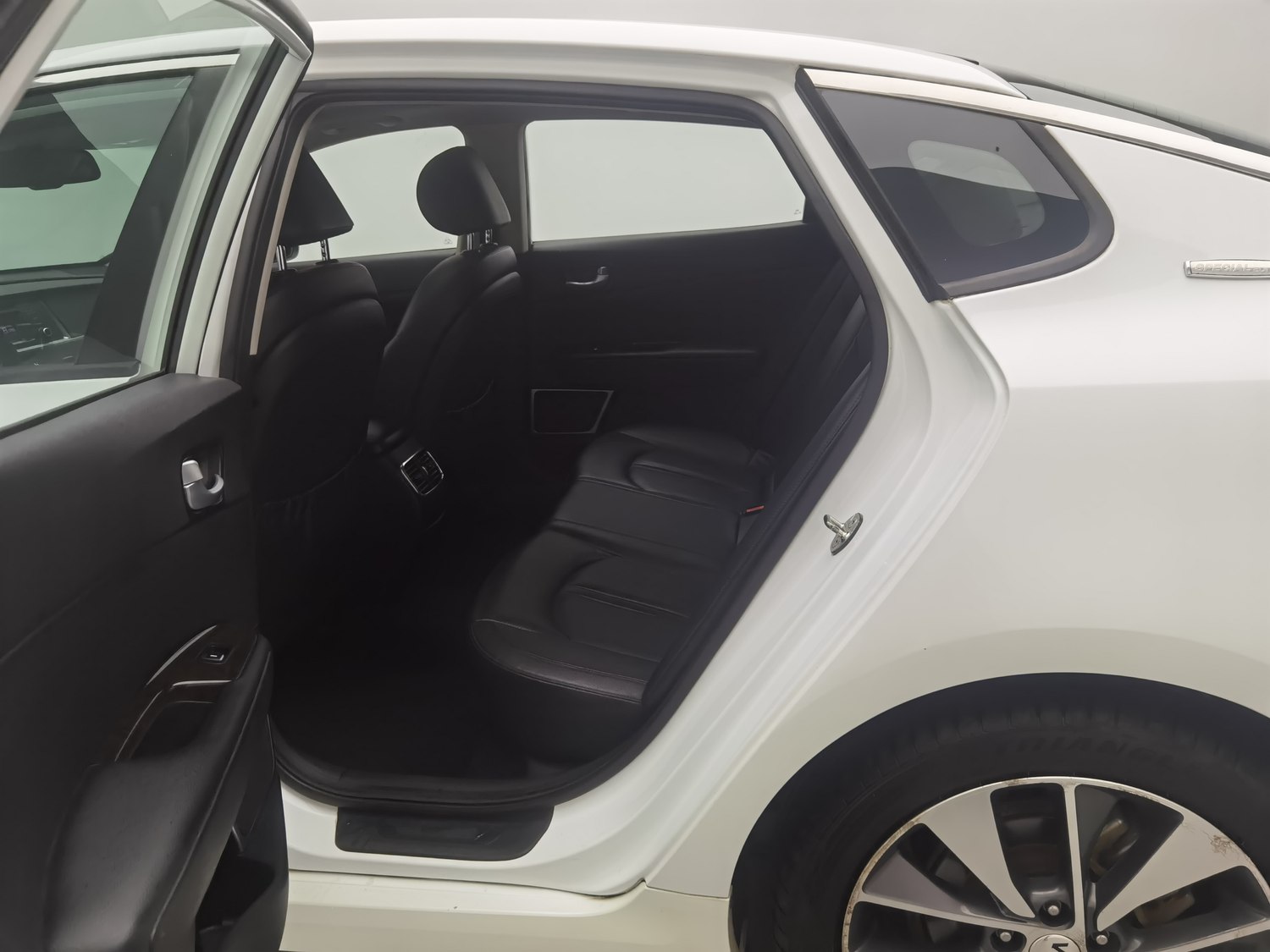Used Kia K5 2017 2.0 AT