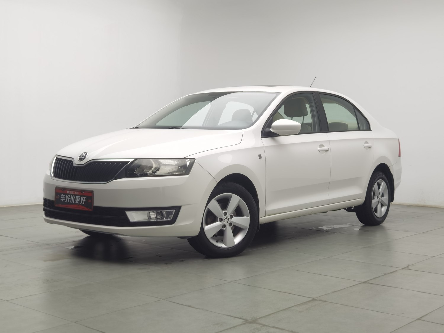 Used Skoda Rapid 2013 1.6 AT