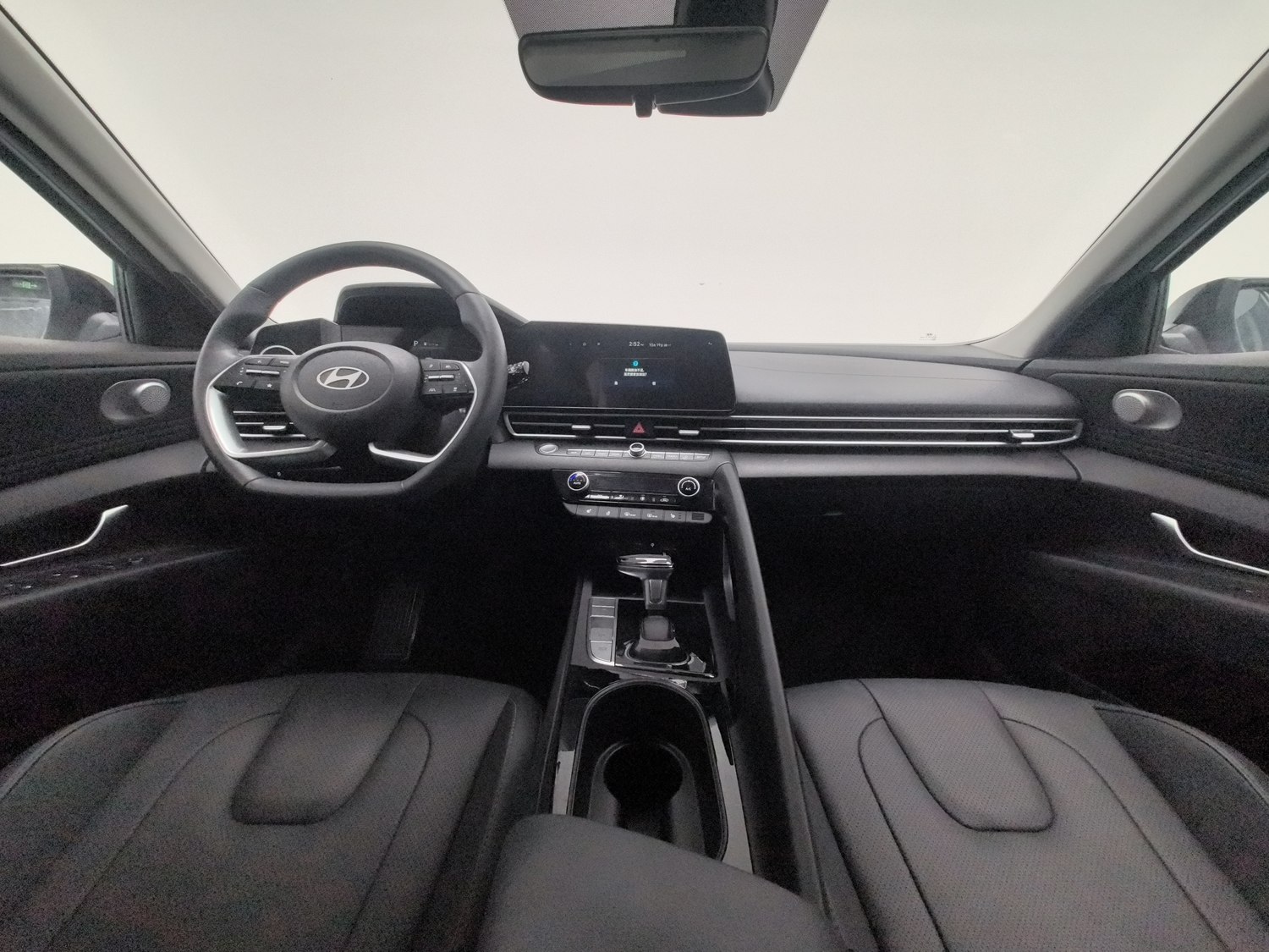 Used Hyundai Elantra 2023 1.5 AT
