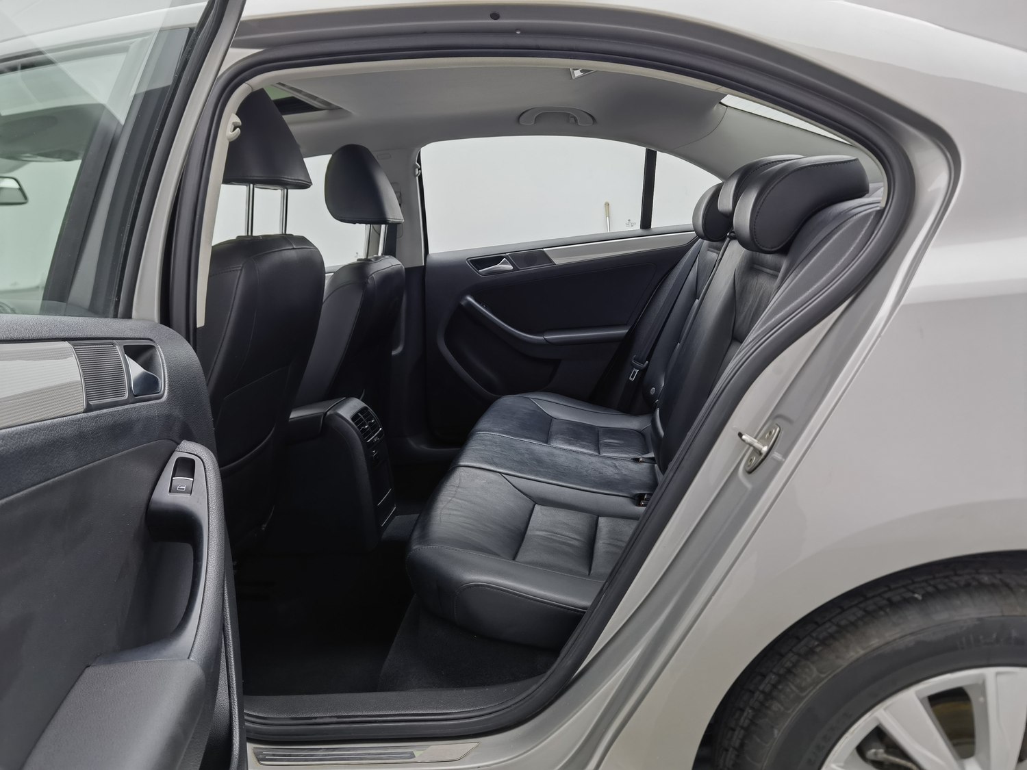 Used Volkswagen Sagitar 2014 1.6 AT