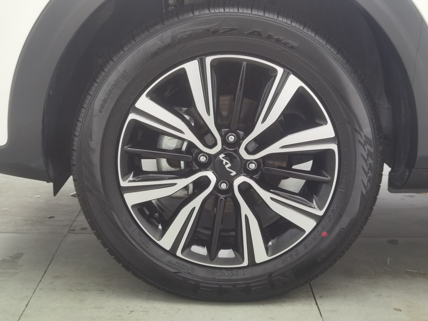 Used Kia KX1 2021 1.4 AT