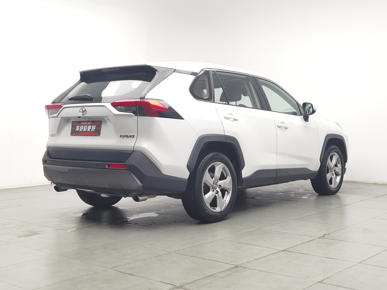 Used Toyota RAV4 2021 2.0 AT
