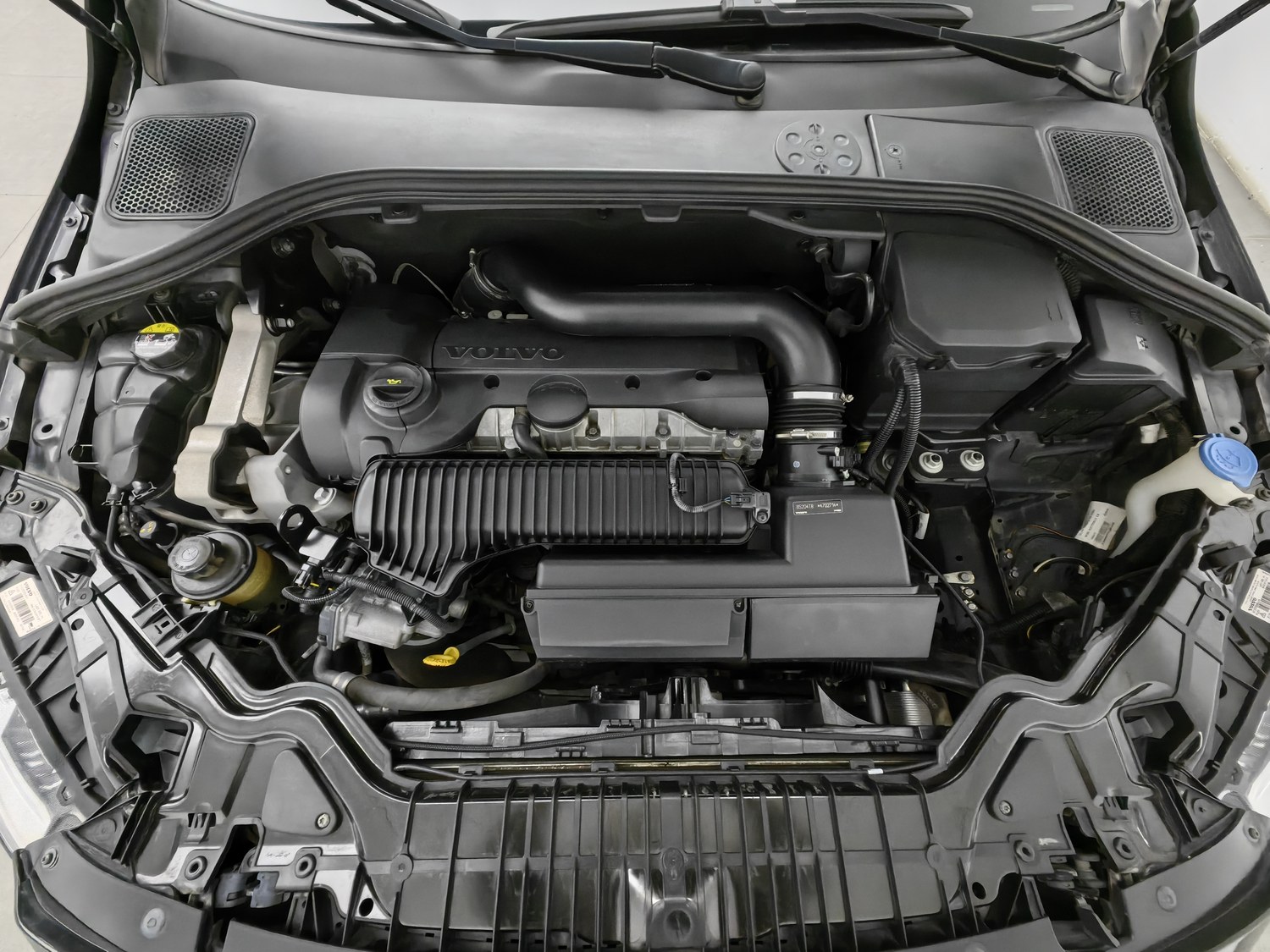 Used Volvo S60 2014 2.0 AT