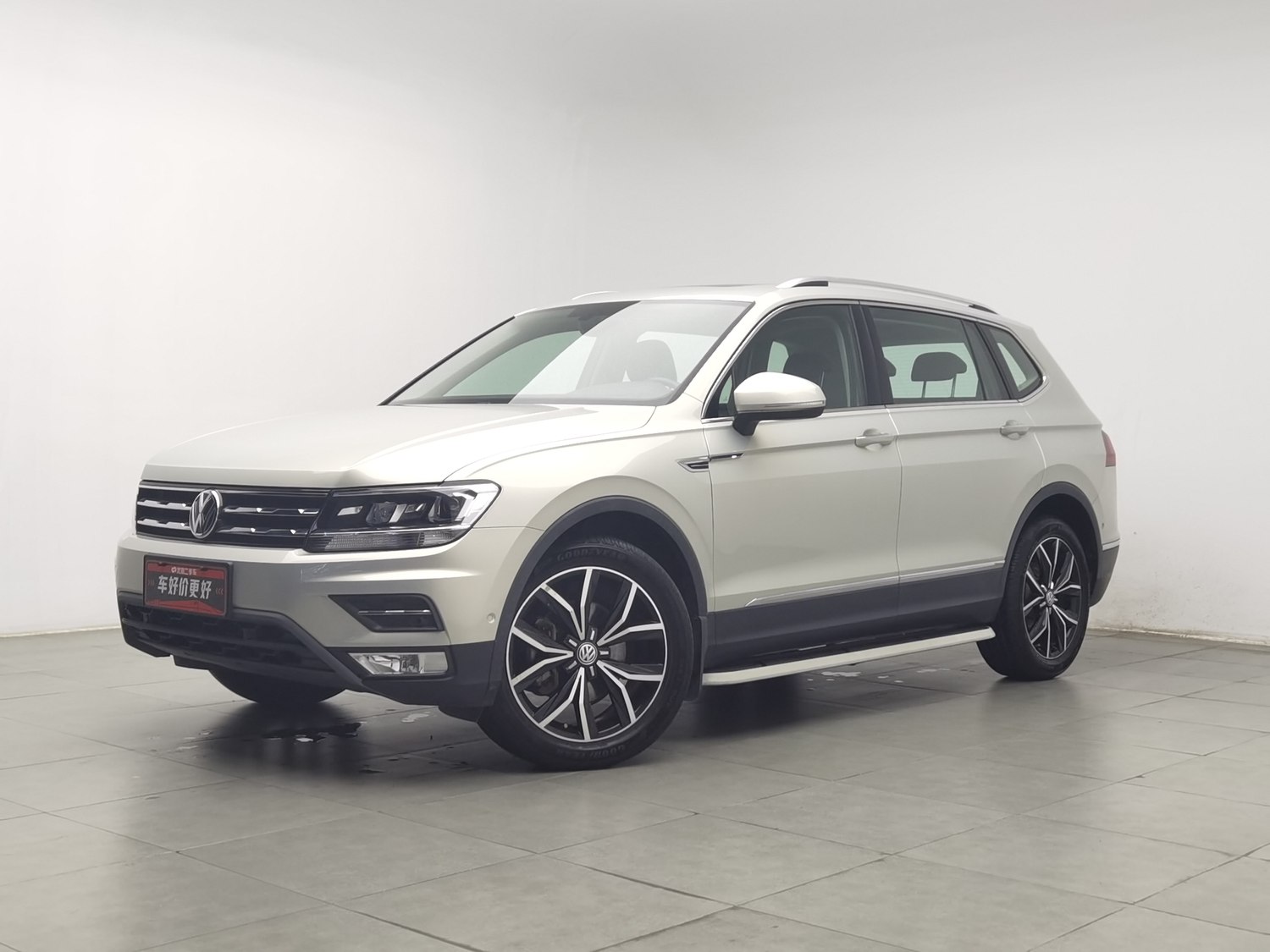 Used Volkswagen Tiguan L 2020 2.0 AT
