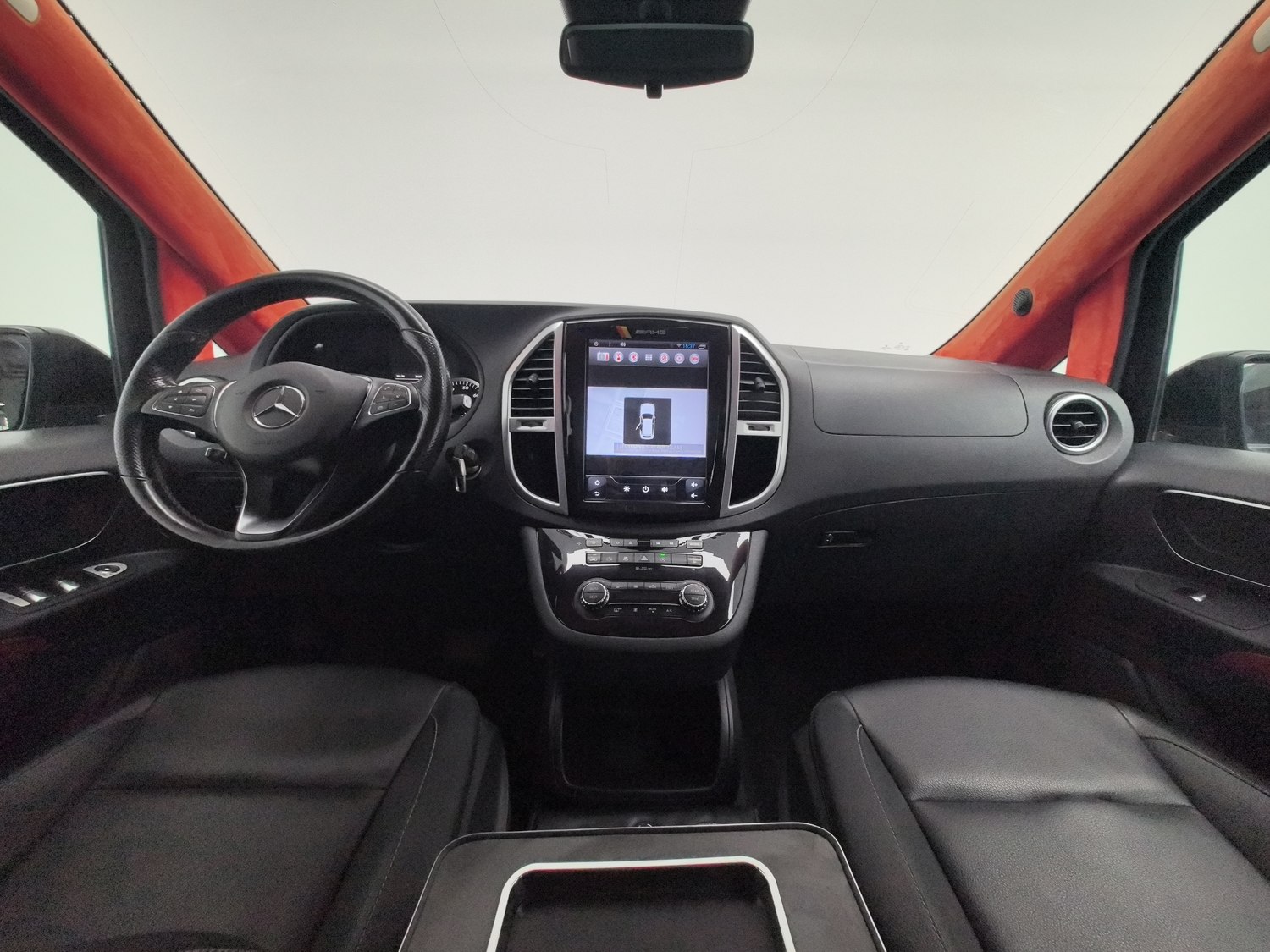 Used Mercedes-Benz Vito 2018 2.0 AT