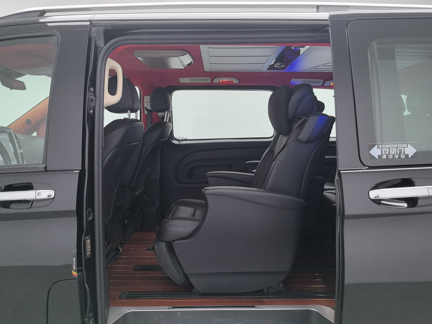 Used Mercedes-Benz Vito 2018 2.0 AT