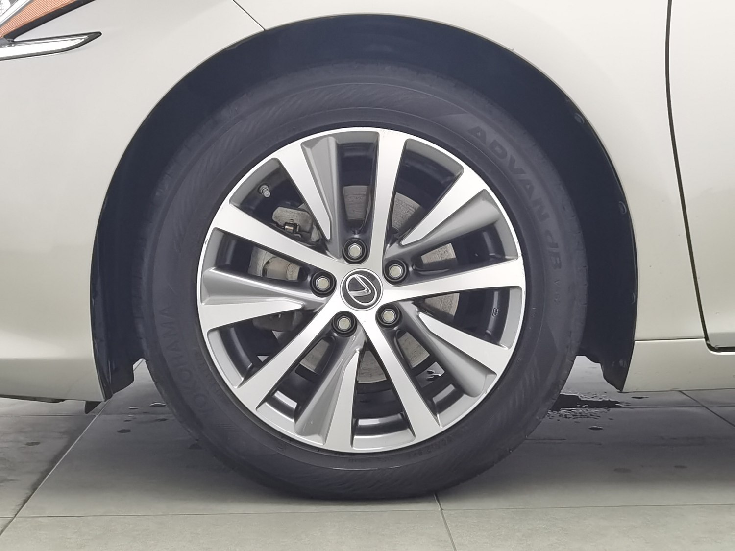 Used Lexus ES 2018 2.0 AT
