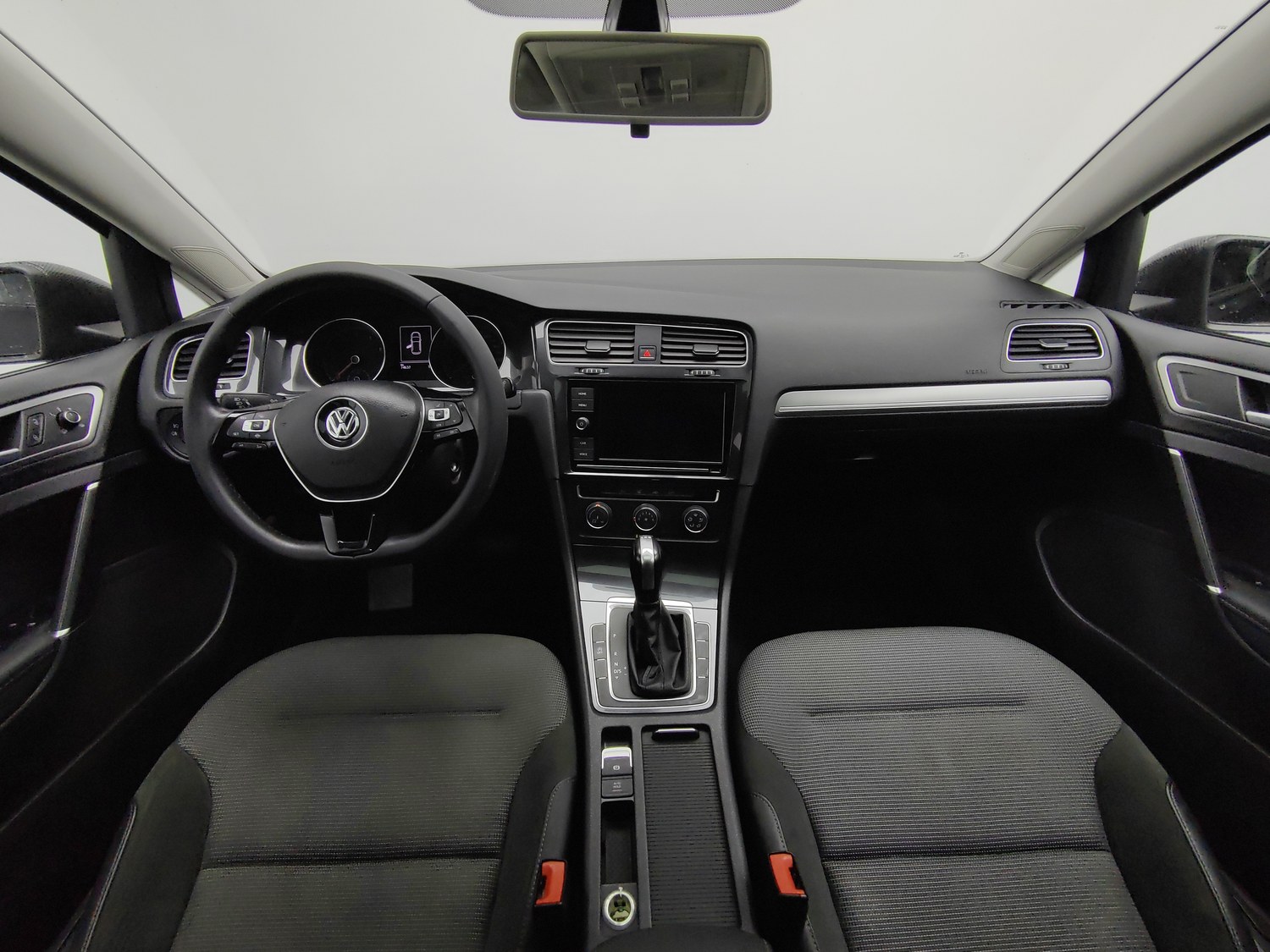 Used Volkswagen Golf 2019 1.4 AT