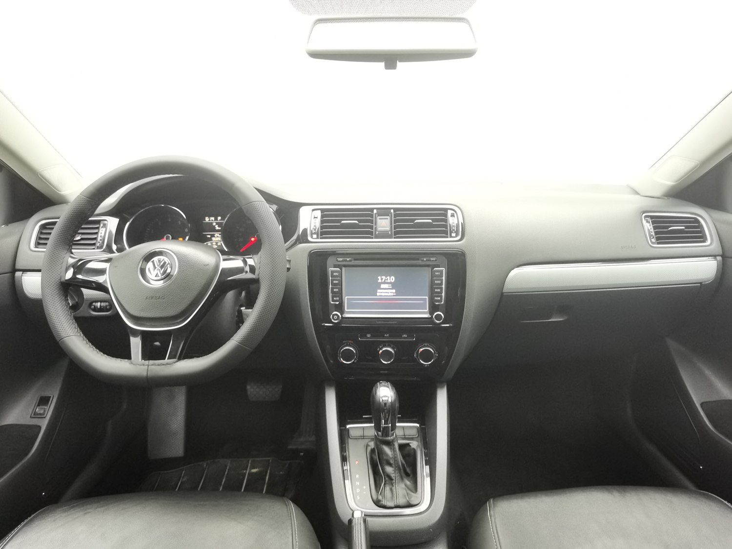 Used Volkswagen Sagitar 2015 1.6 AT