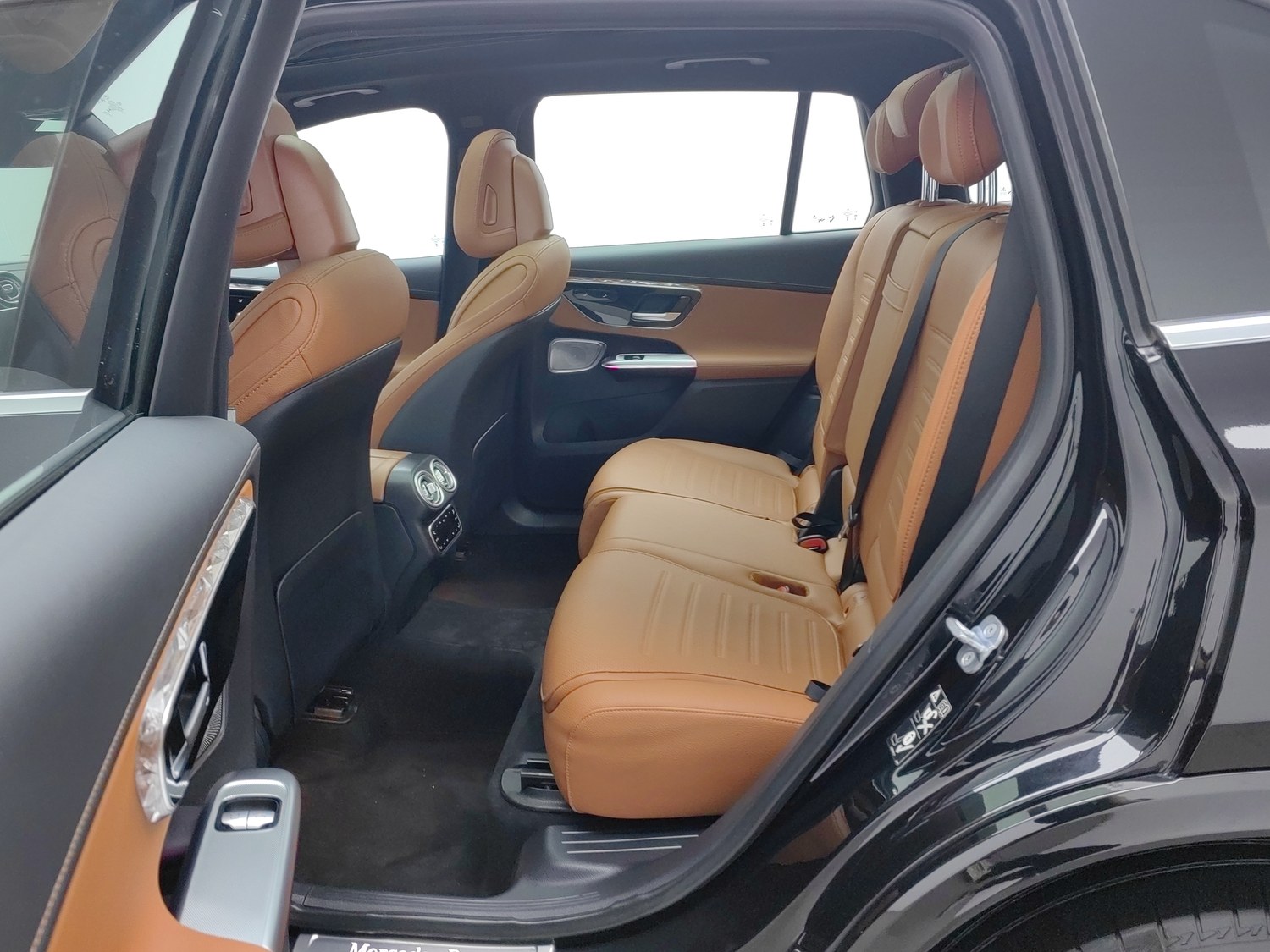 Used Mercedes-Benz GLC 2023 2.0 AT