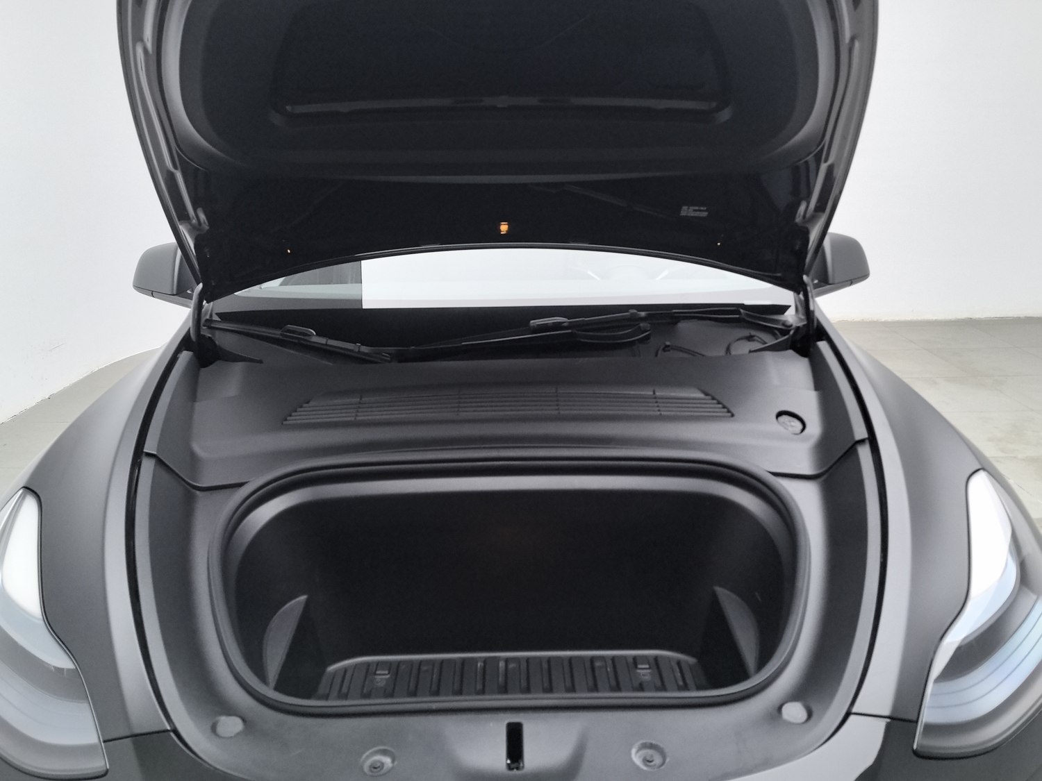 Used Tesla Model Y 2023