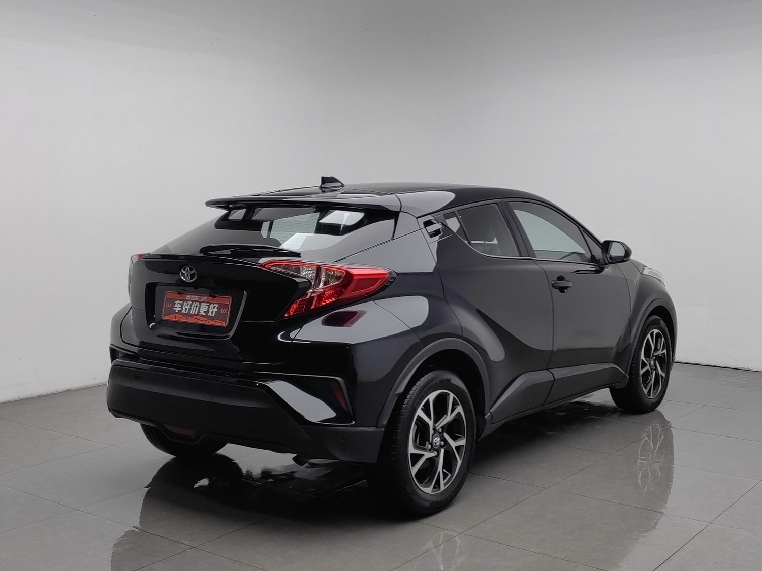 Used Toyota C-HR 2020 2.0 AT