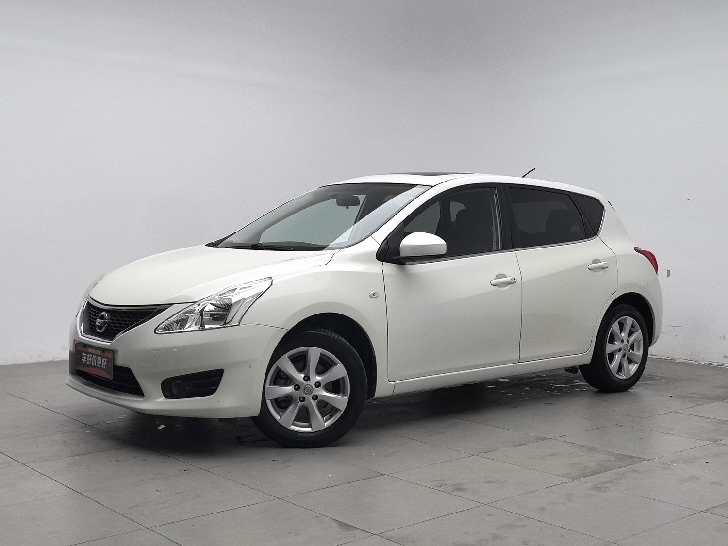 Used Nissan Tiida 2011 1.6 AT