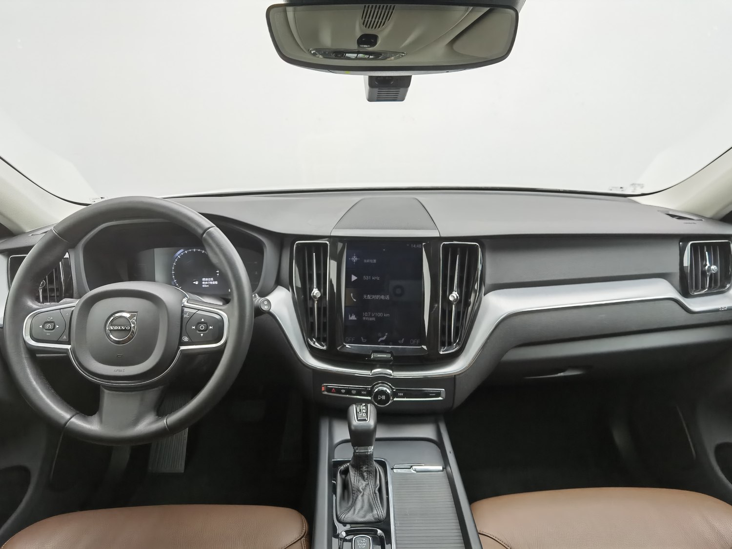 Used Volvo XC60 2018 2.0 AT