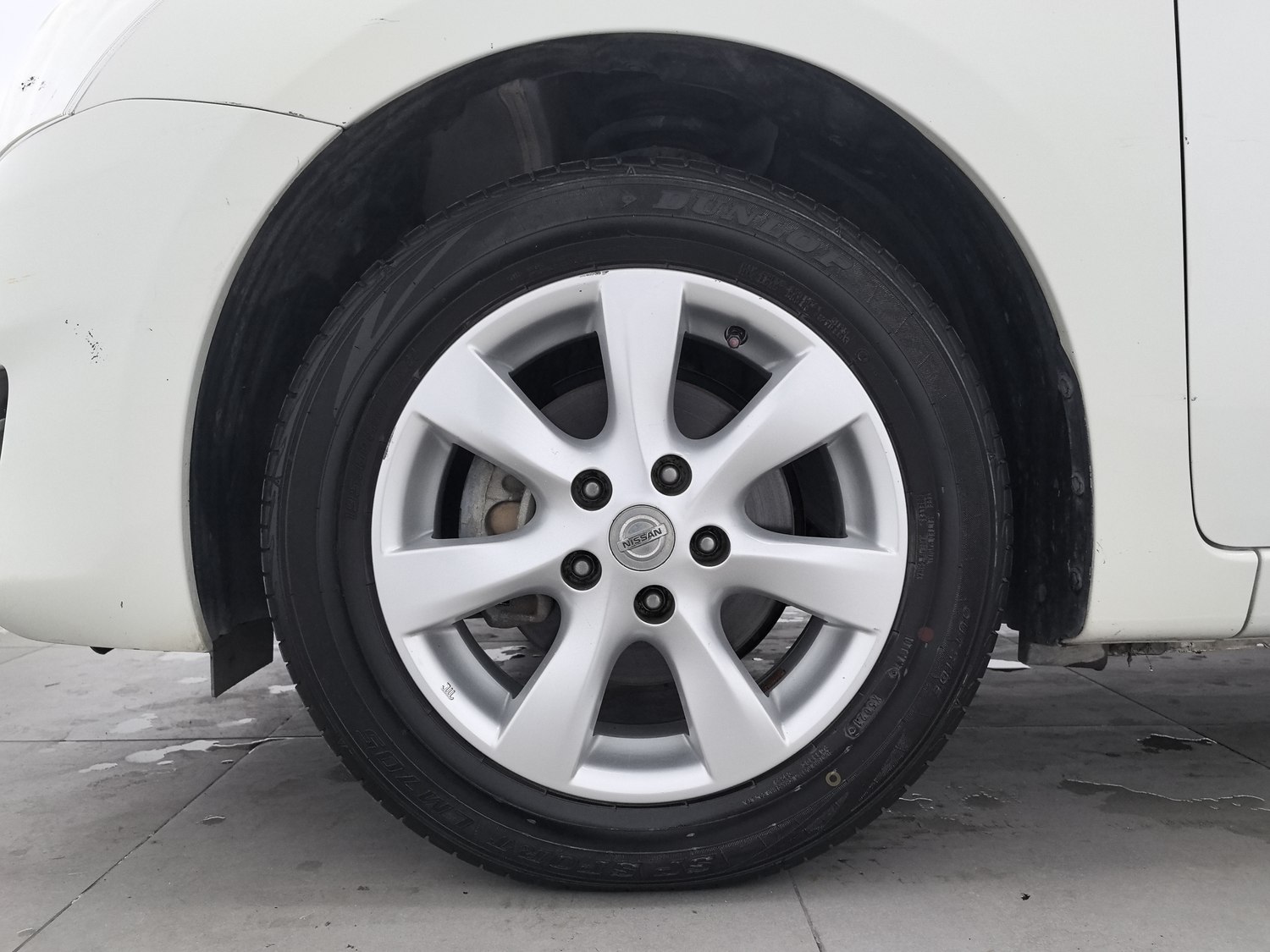 Used Nissan Tiida 2011 1.6 AT
