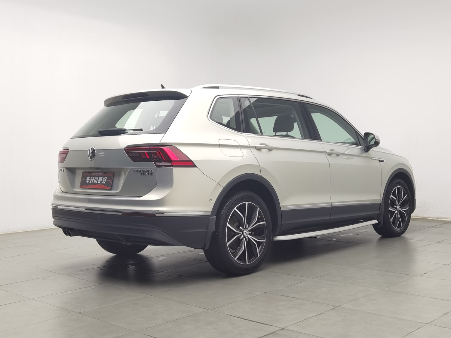 Used Volkswagen Tiguan L 2020 2.0 AT