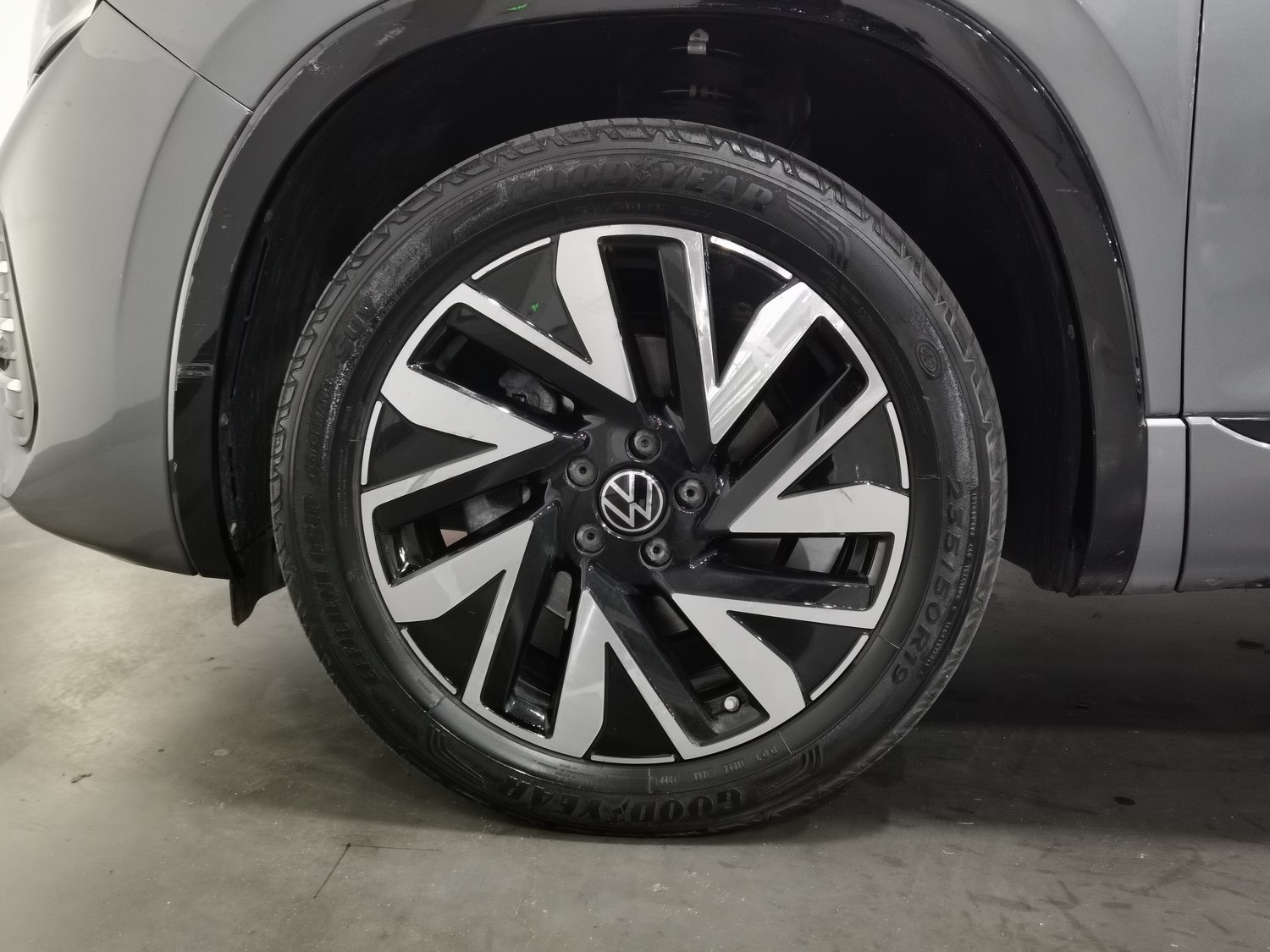 Used Volkswagen Tayron 2023 2.0 AT