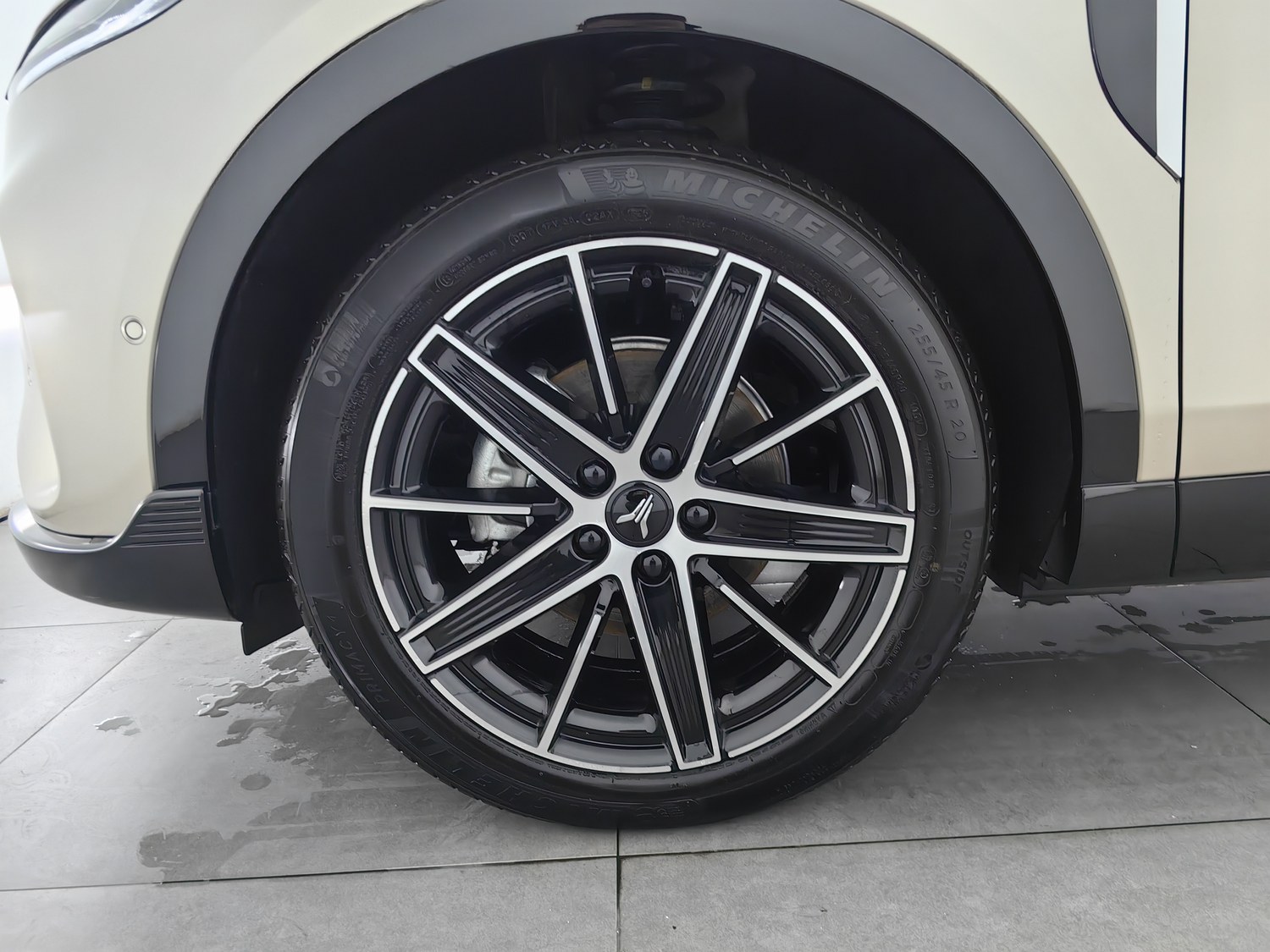 Used Voyah Zhiyin 2025