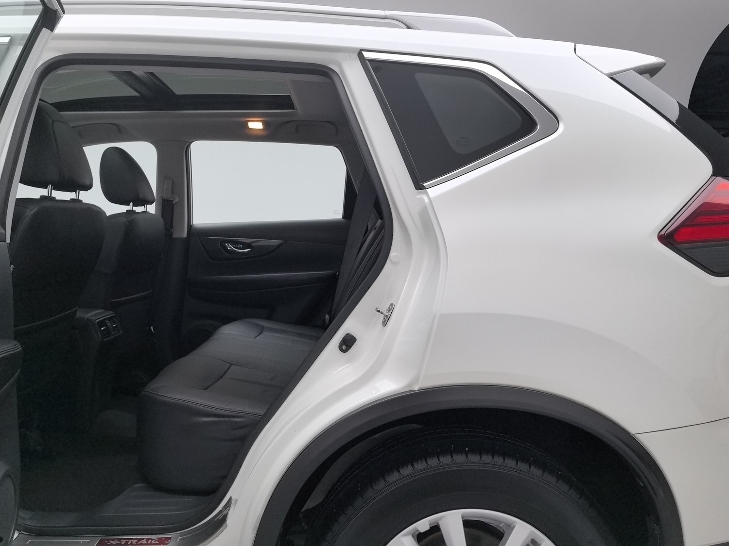 Used Nissan X-Trail 2017 2.0 AT