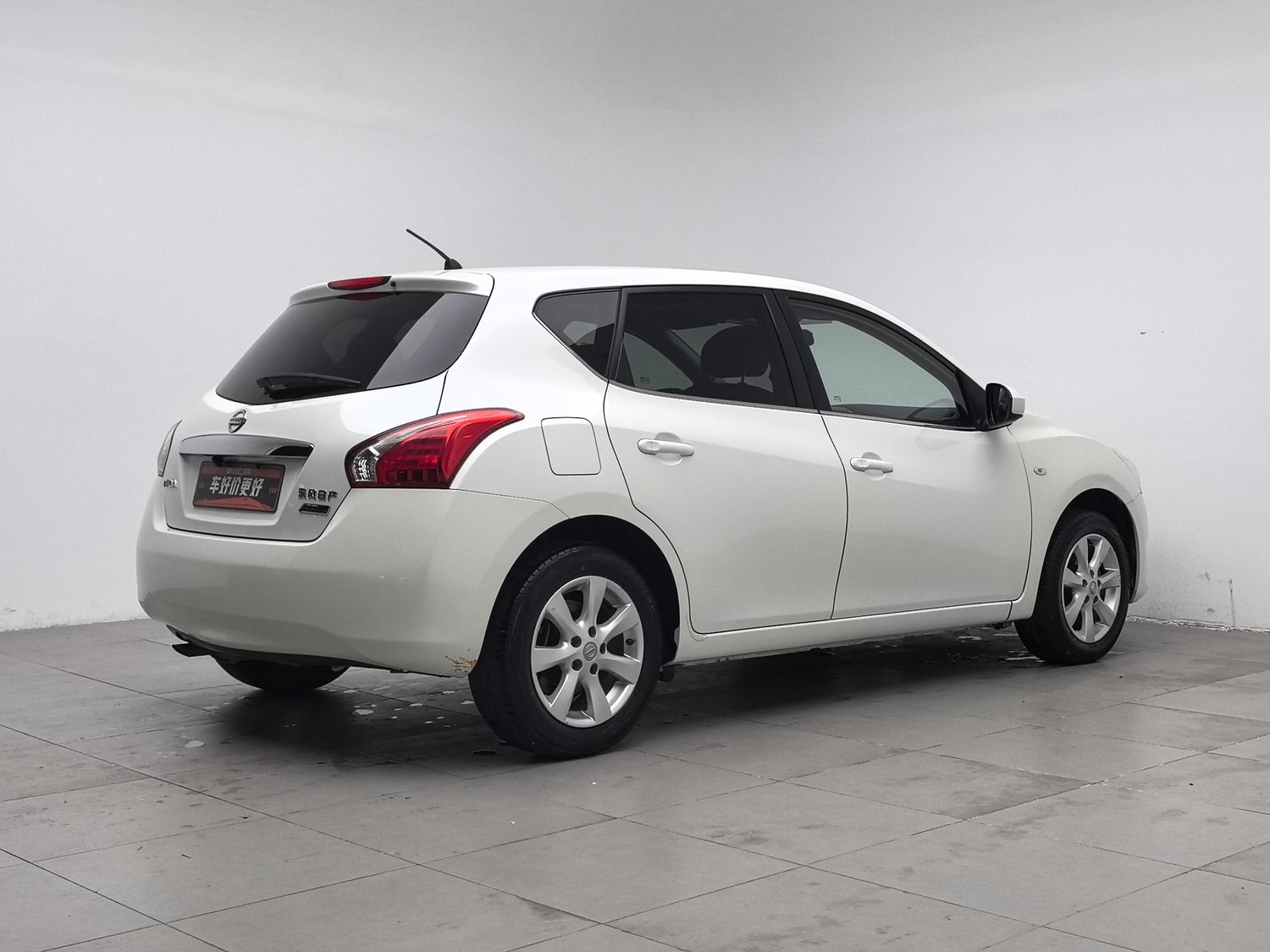 Used Nissan Tiida 2011 1.6 AT