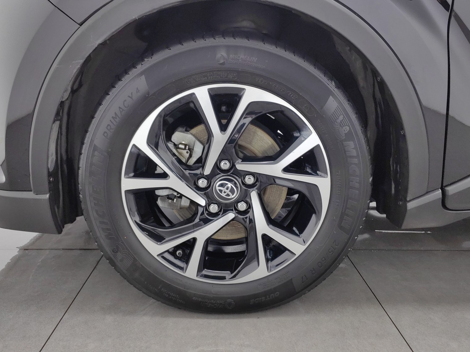 Used Toyota C-HR 2020 2.0 AT