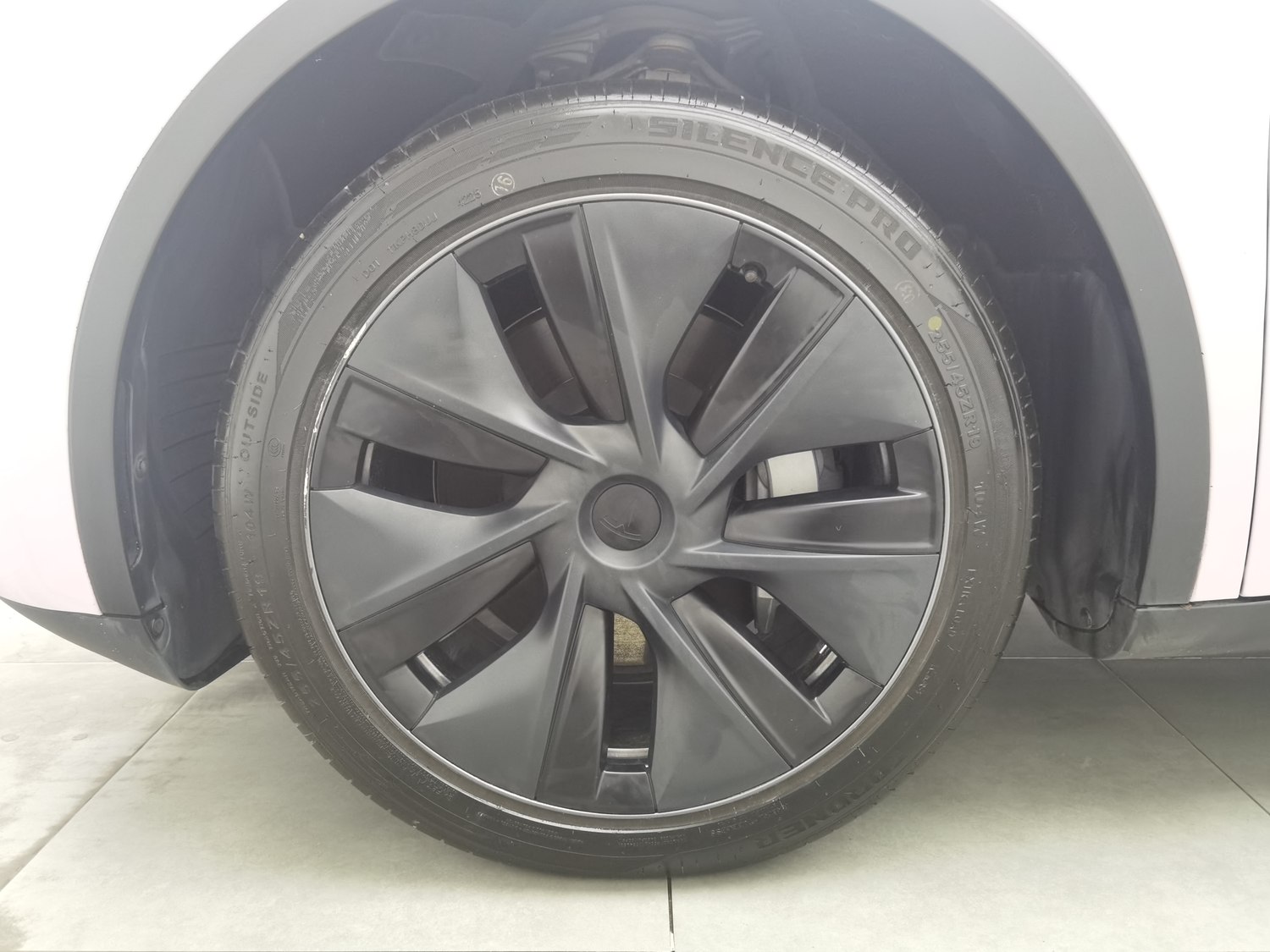 Used Tesla Model Y 2024