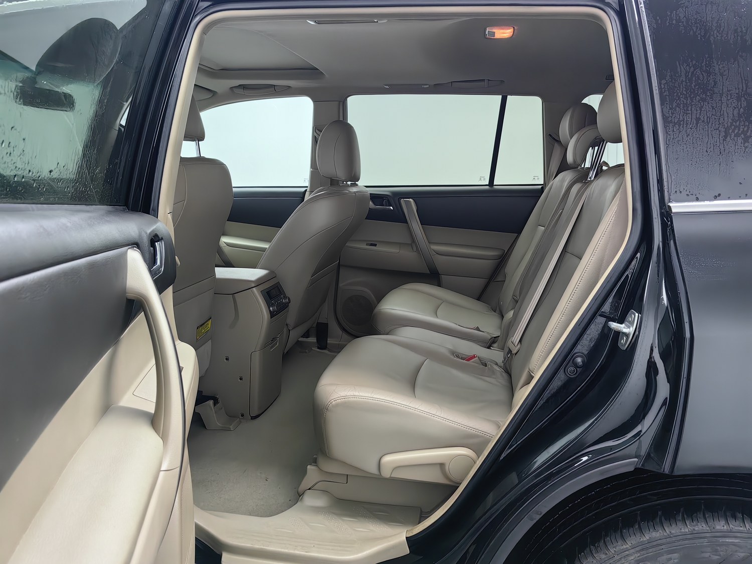 Used Toyota Highlander 2011 2.7 AT