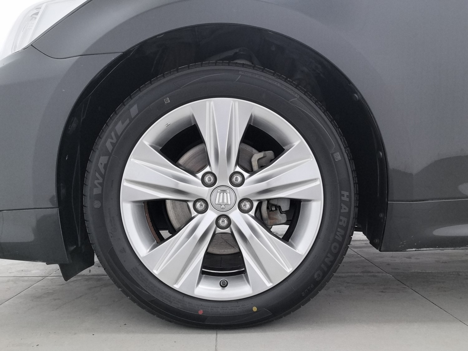 Used Toyota Crown 2015 2.0 AT
