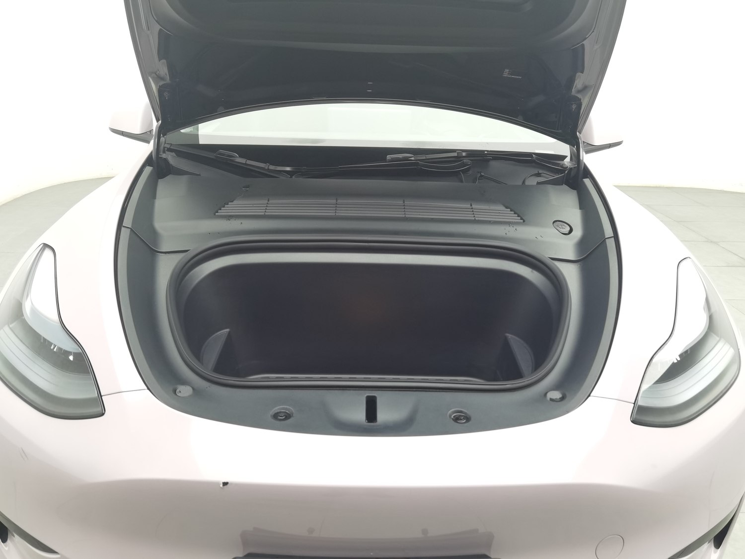 Used Tesla Model Y 2024