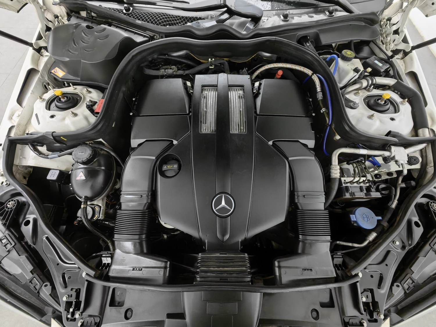Used Mercedes-Benz E-Class 2015 3.0 AT