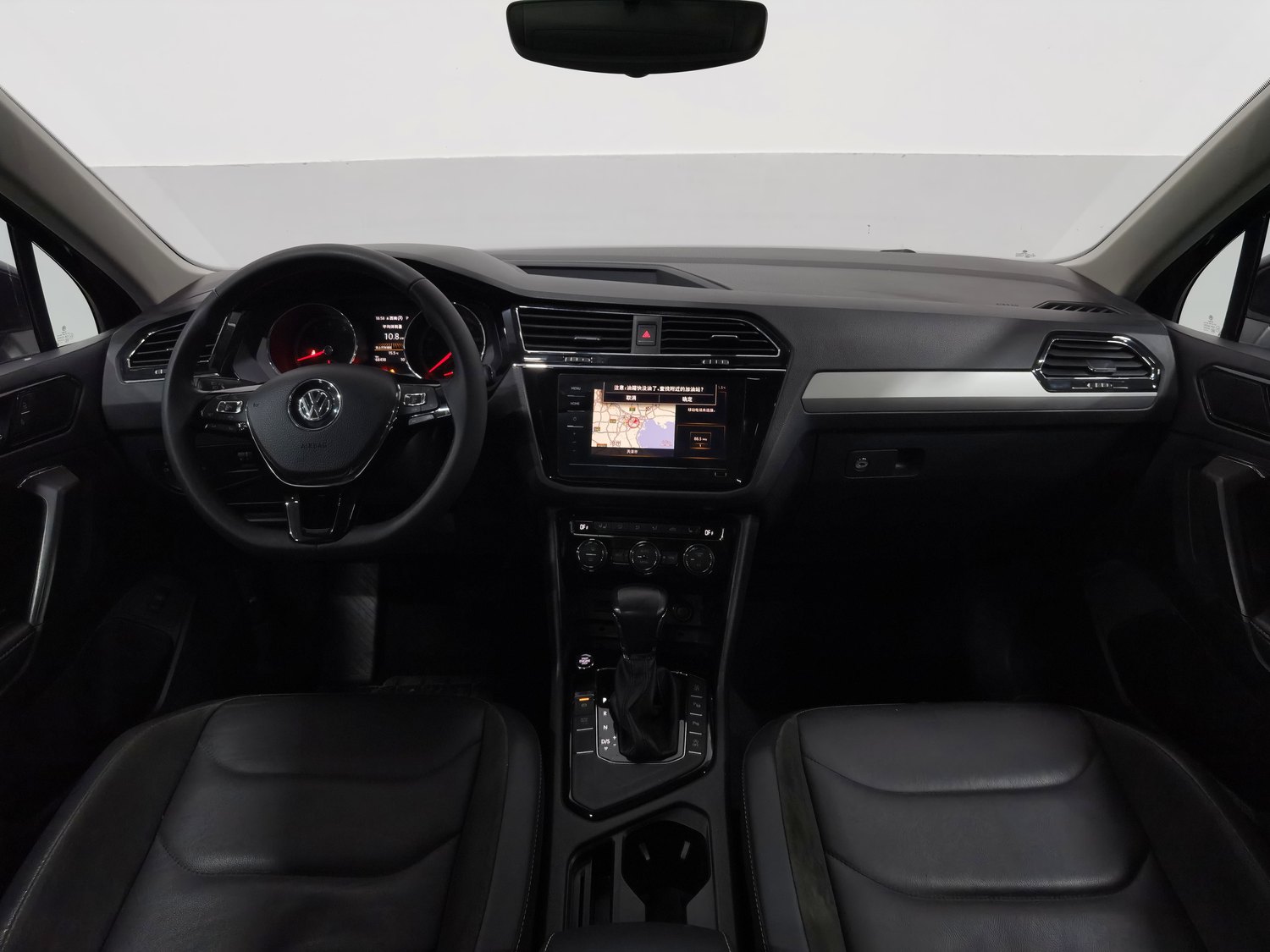 Used Volkswagen Tiguan L 2019 2.0 AT