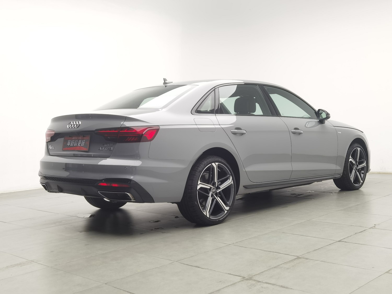 Used Audi A4L 2025 2.0 AT