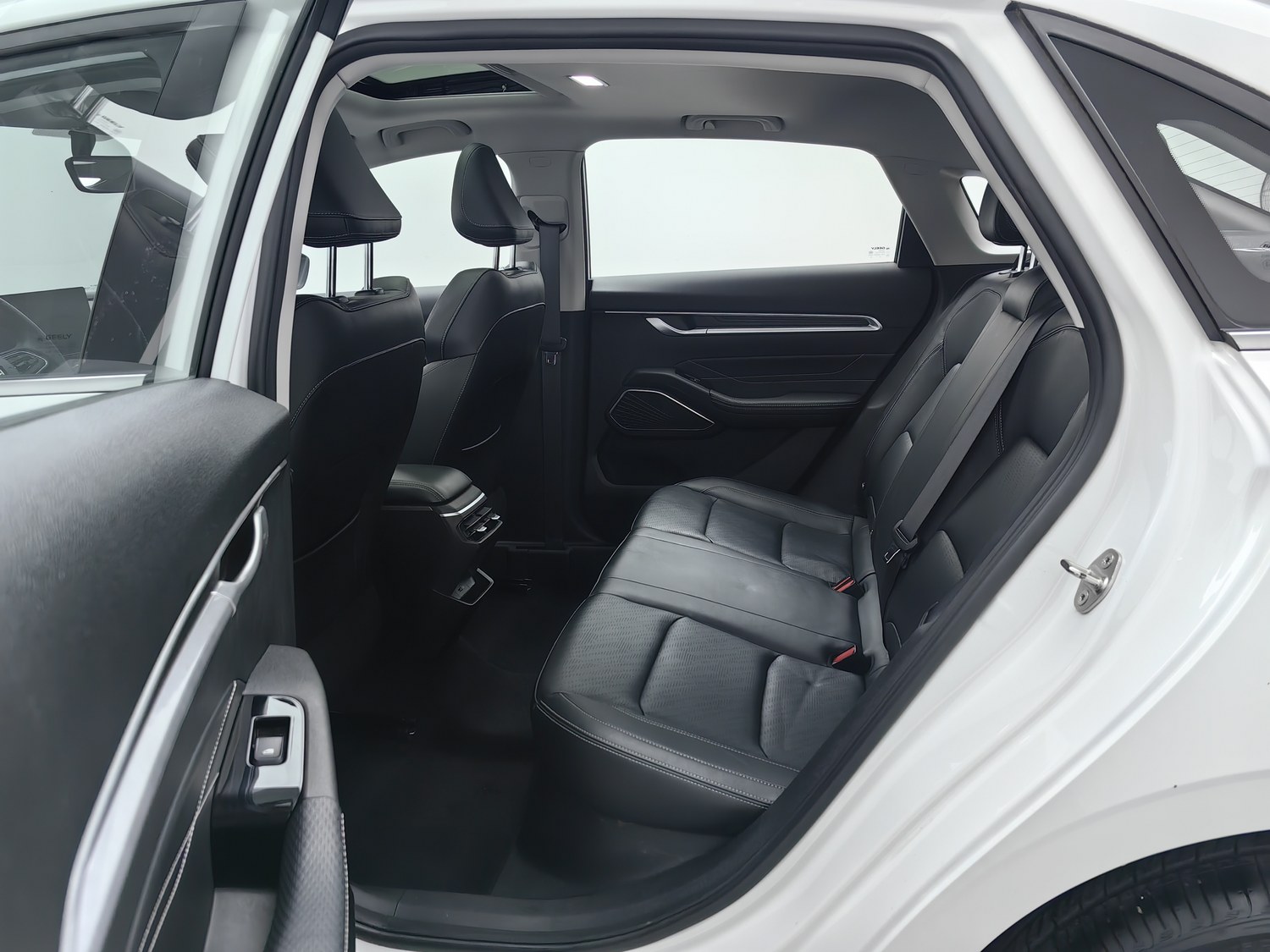 Used Geely Emgrand 2022 1.5 AT