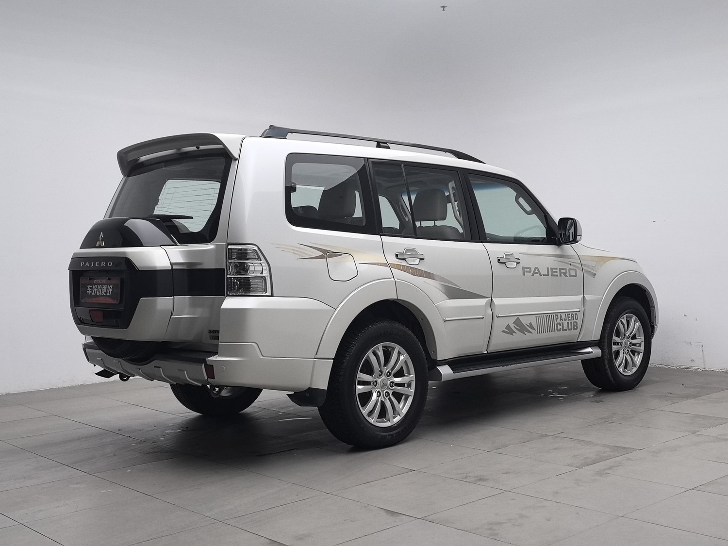 Used Mitsubishi Pajero (Imported) 2018 3.8 AT