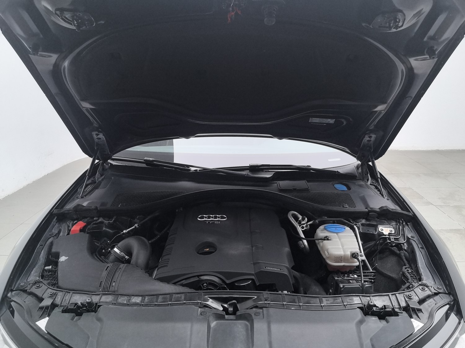 Used Audi A6L 2014 2.0 AT