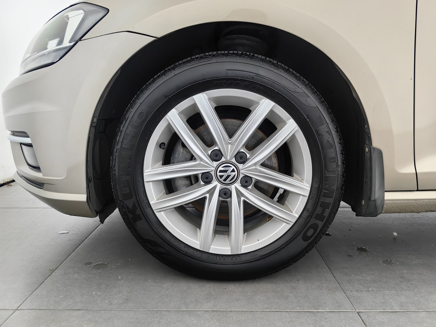 Used Volkswagen Golf 2019 1.6 AT