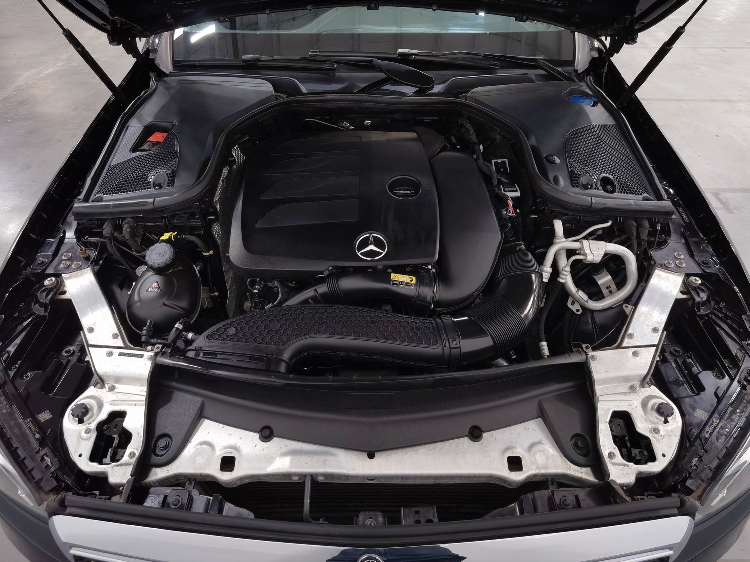 Used Mercedes-Benz E-Class 2020 2.0 AT