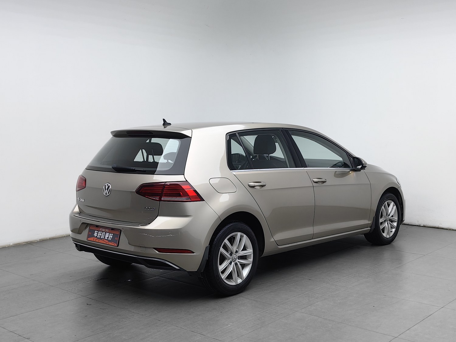 Used Volkswagen Golf 2019 1.6 AT