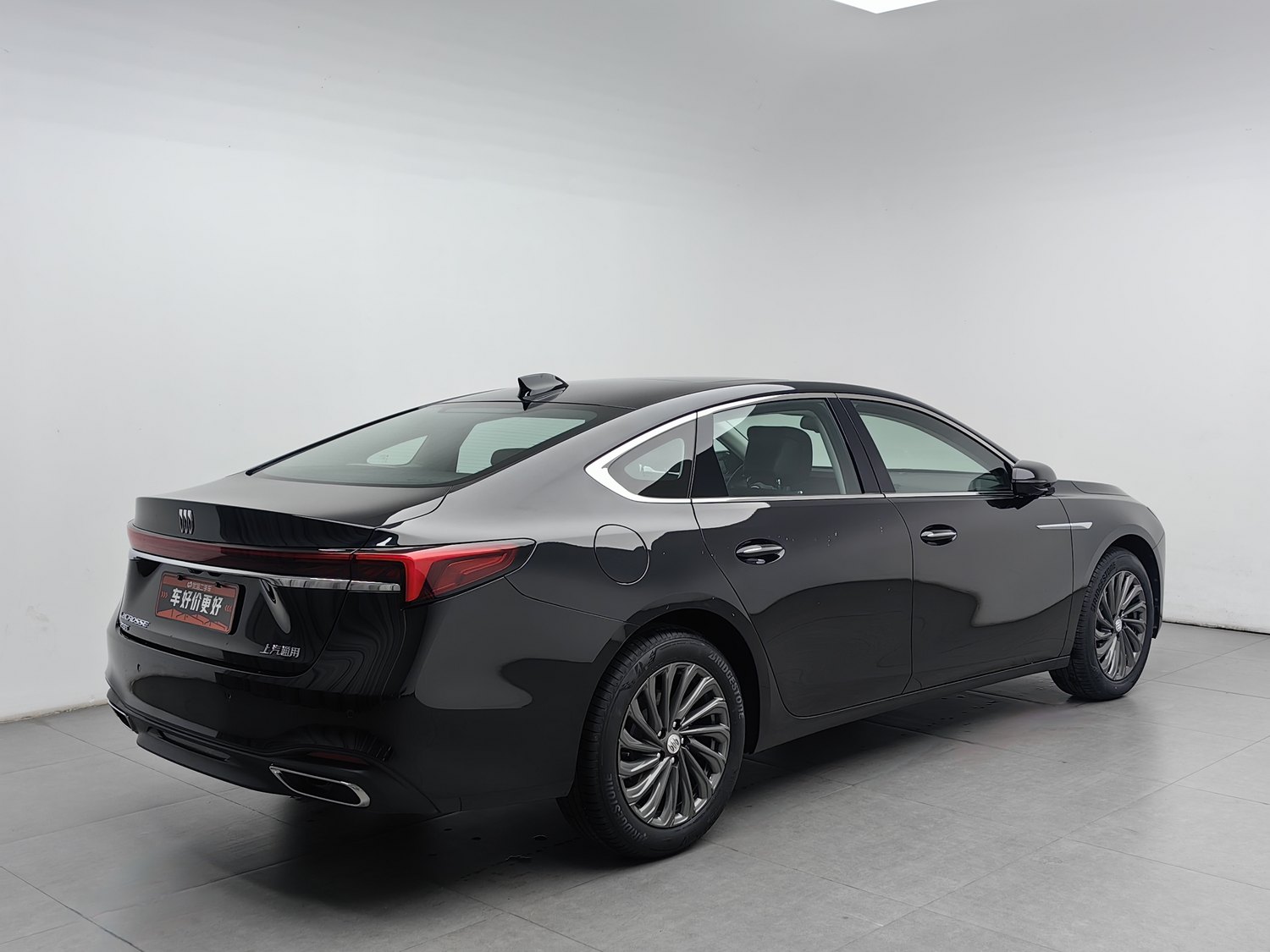 Used Buick LaCrosse 2025 0.0 AT