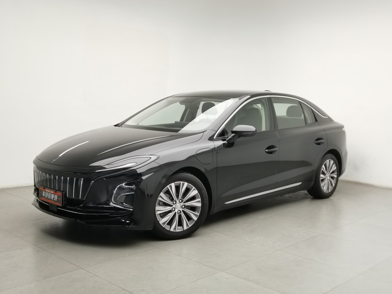 Used Hongqi E-QM5 2023