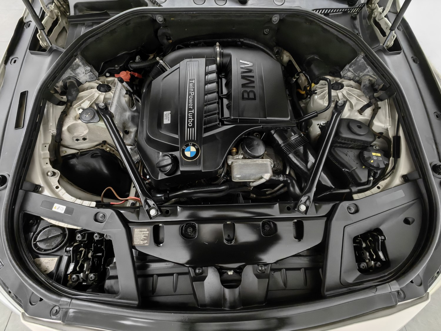 Used BMW 5 Series GT (Imported) 2011 3.0 AT