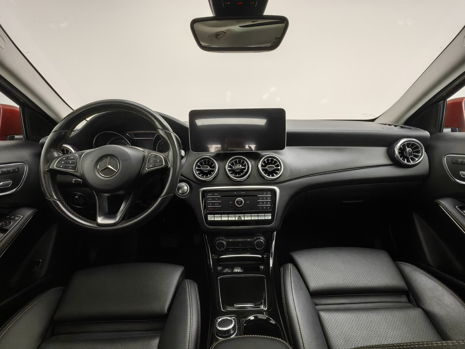 Used Mercedes-Benz GLA 2017 2.0 AT