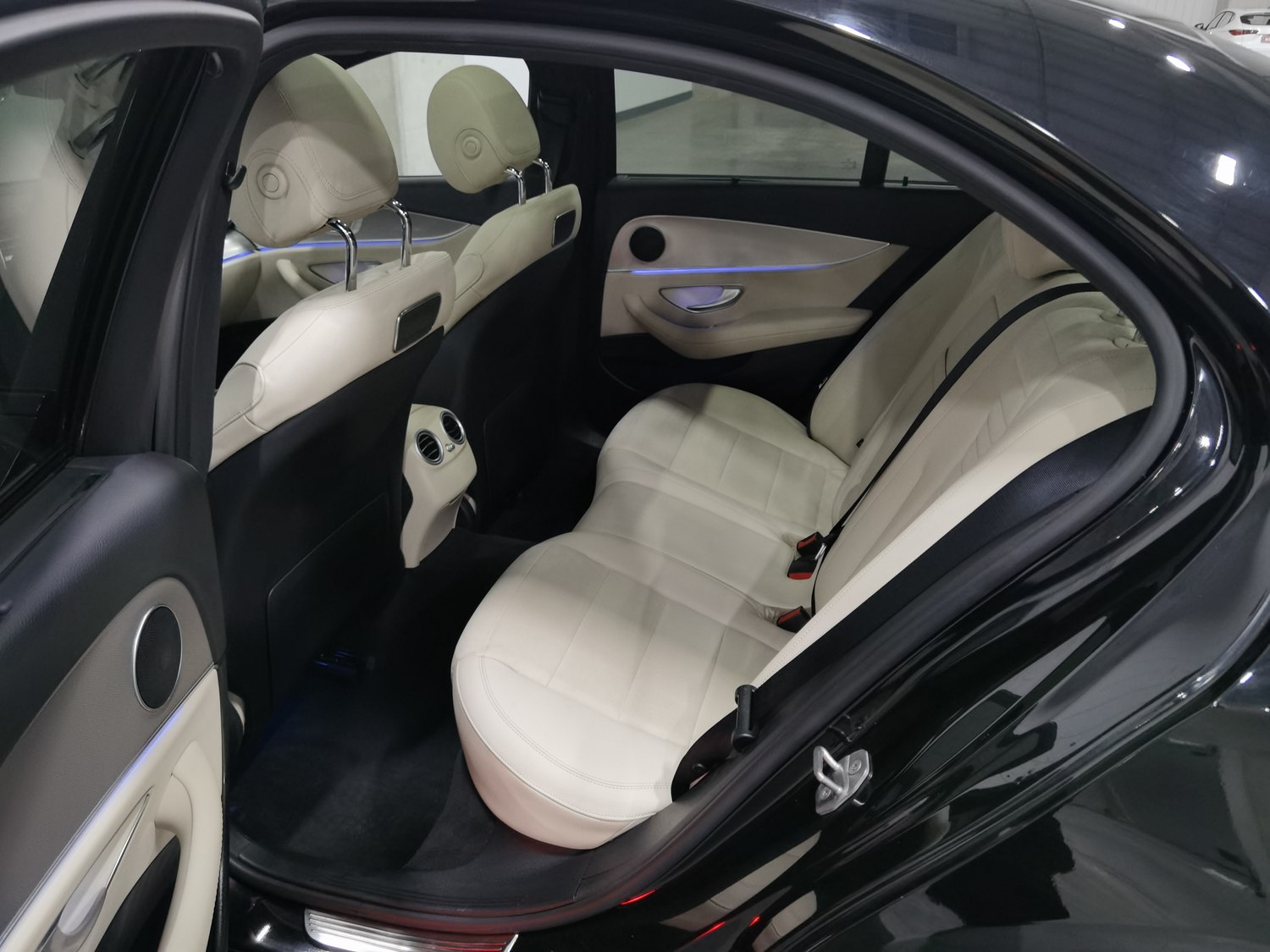 Used Mercedes-Benz E-Class 2017 2.0 AT