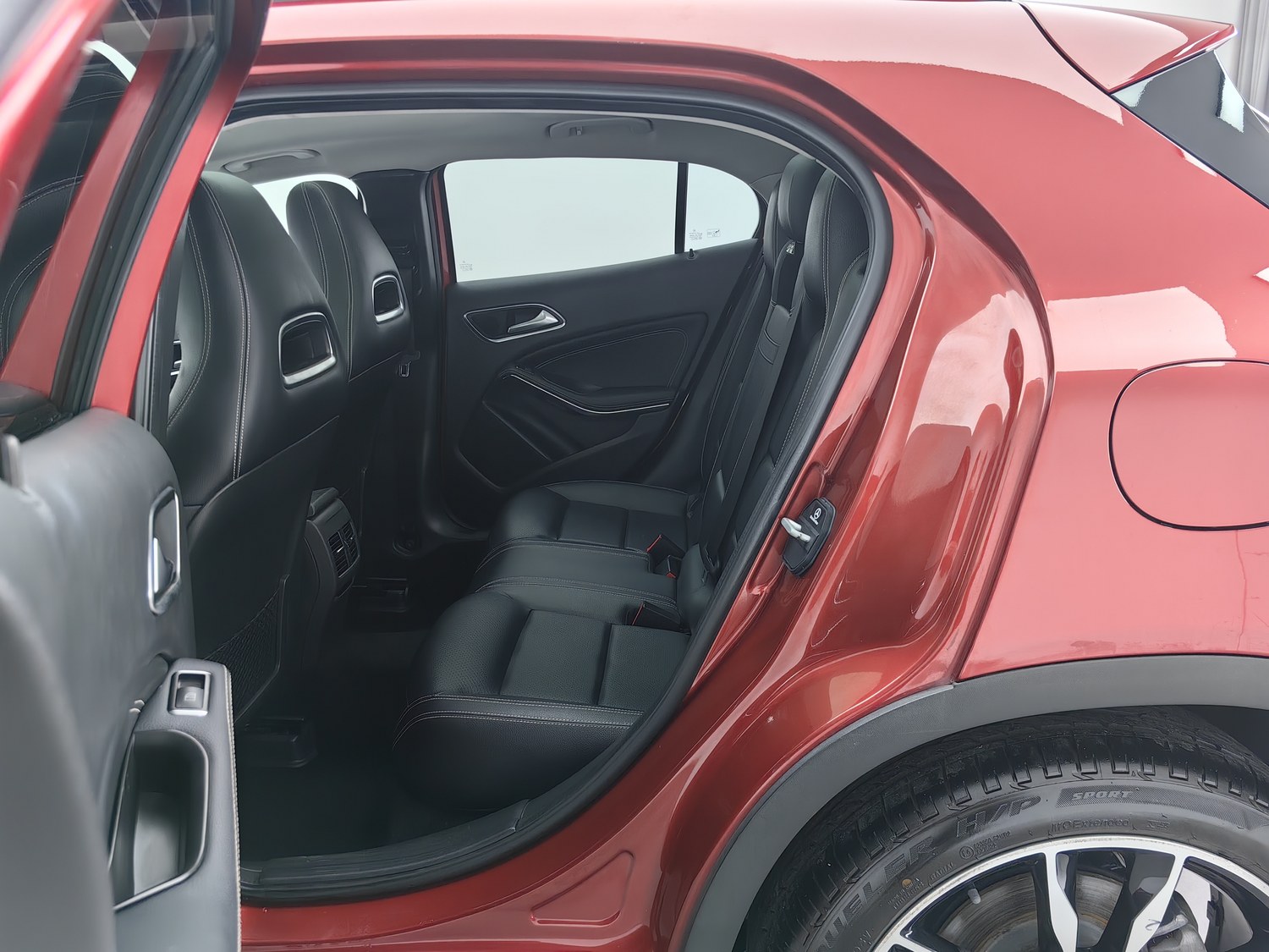 Used Mercedes-Benz GLA 2017 2.0 AT