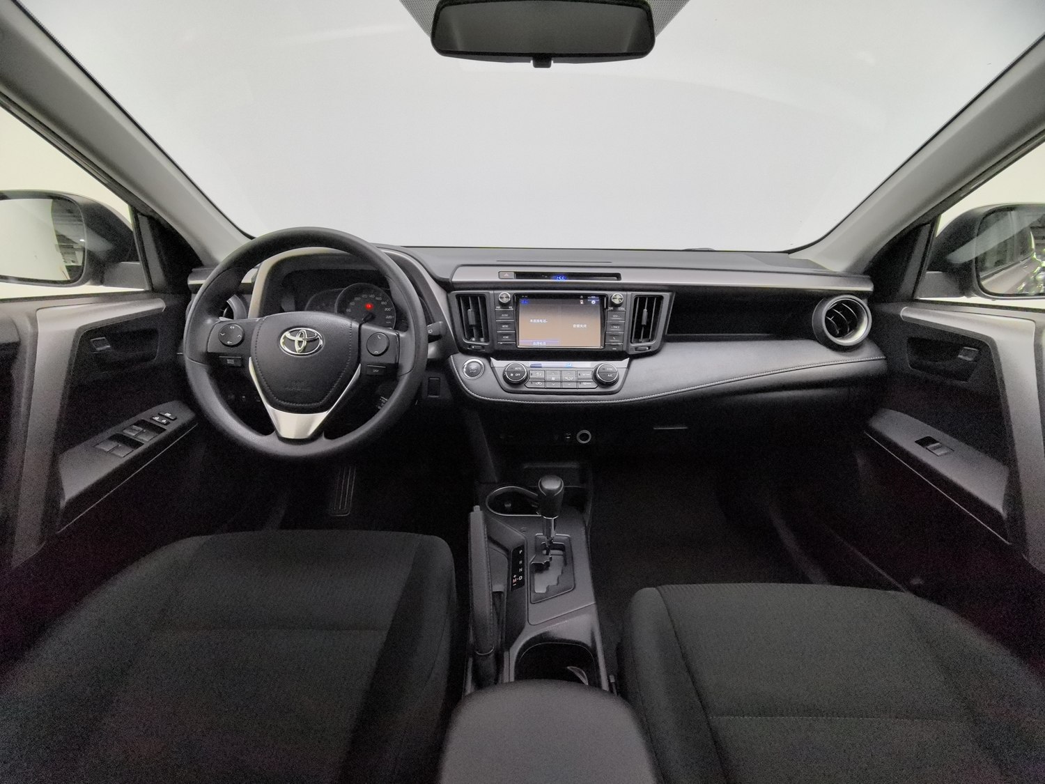 Used Toyota RAV4 2019 2.0 AT