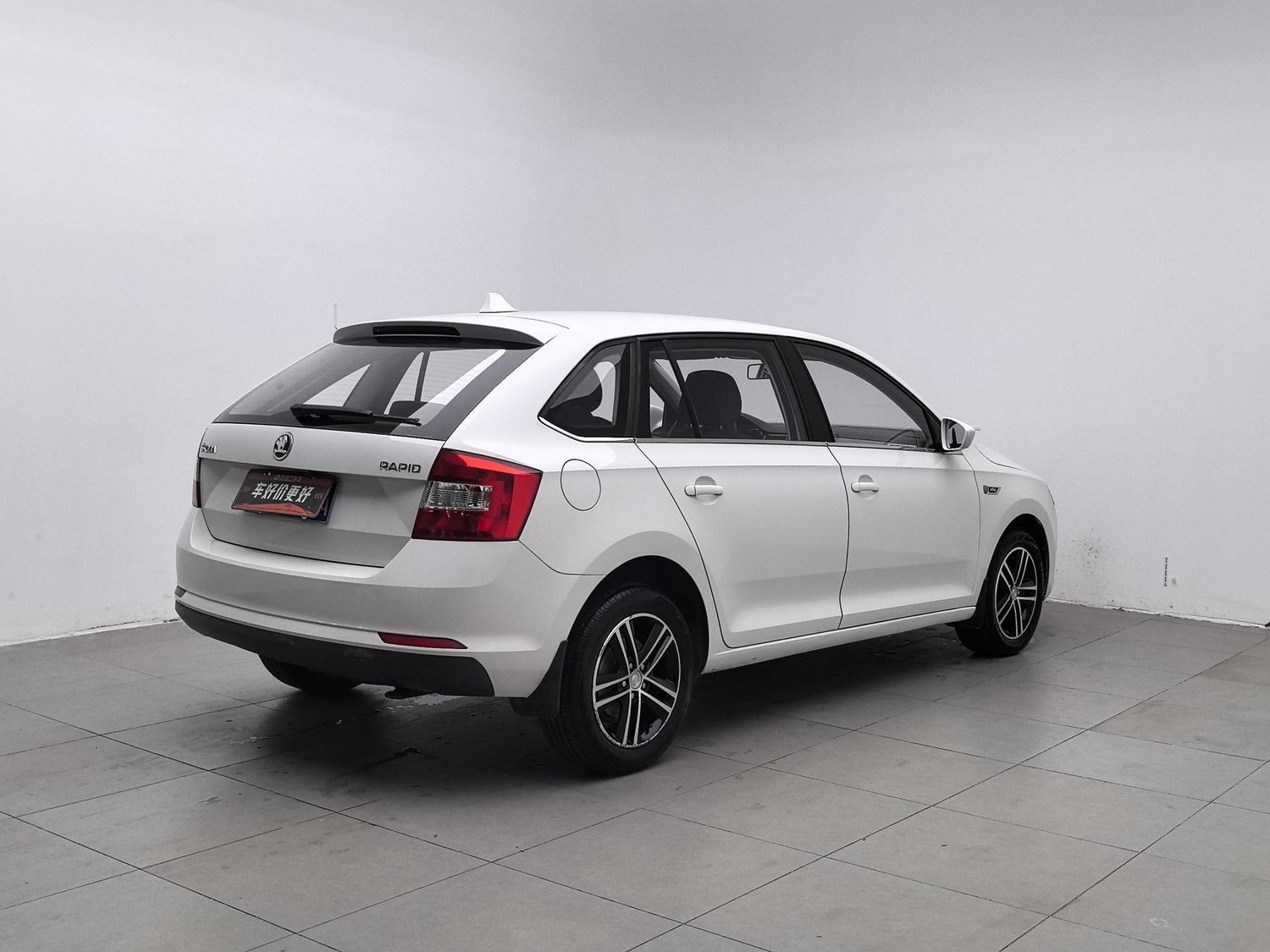 Used Skoda Rapid Spaceback 2016 1.4 MT