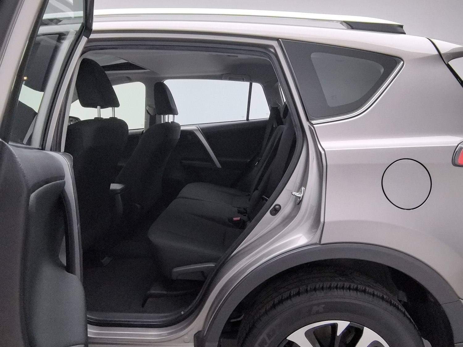 Used Toyota RAV4 2019 2.0 AT
